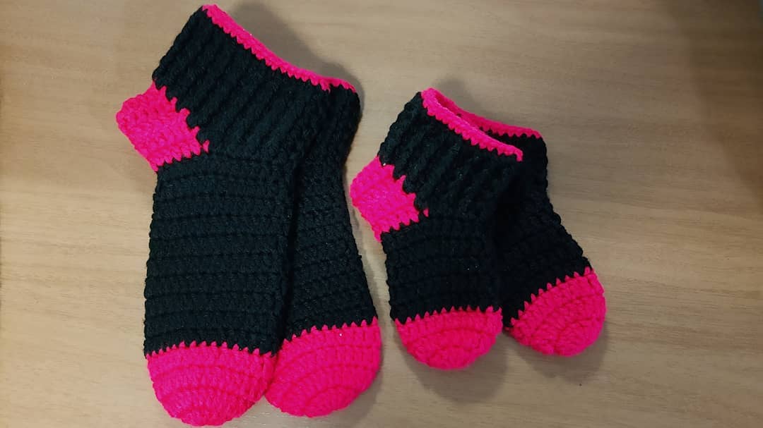 Cómo hacer calcetines a crochet para mantener los pies calentitos en los días fríos