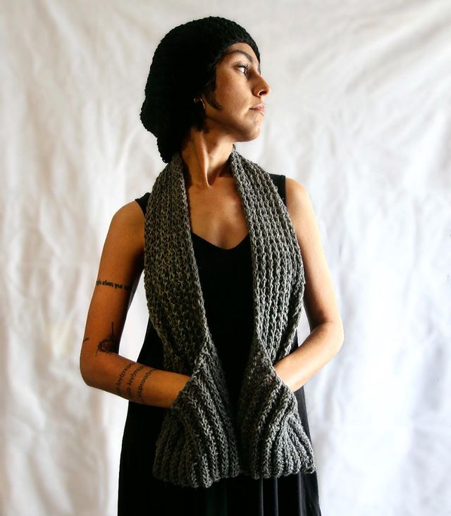 Aprende a hacer una bufanda de bolsillo e inspírate con modelos increíbles