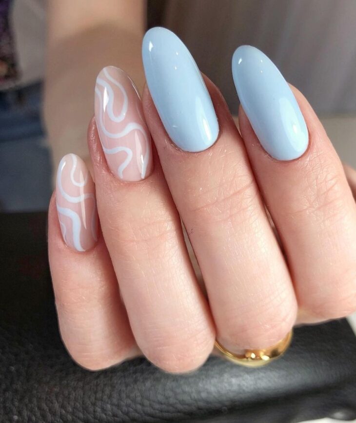 esmalte de uñas azul 35