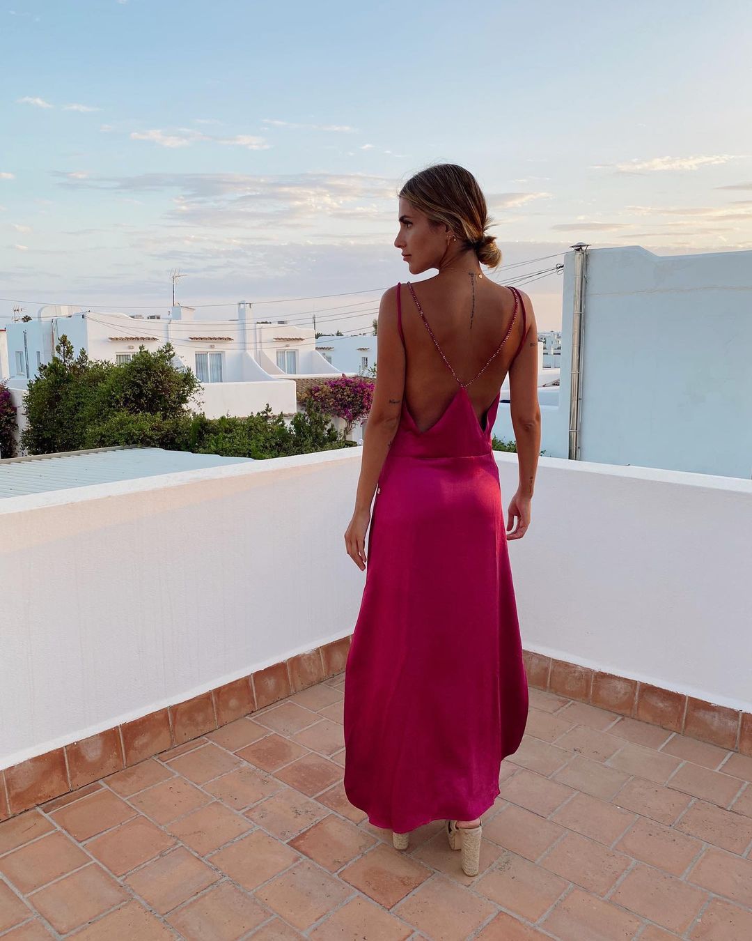 40 modelos de vestidos rosas para un look que no pasa desapercibido