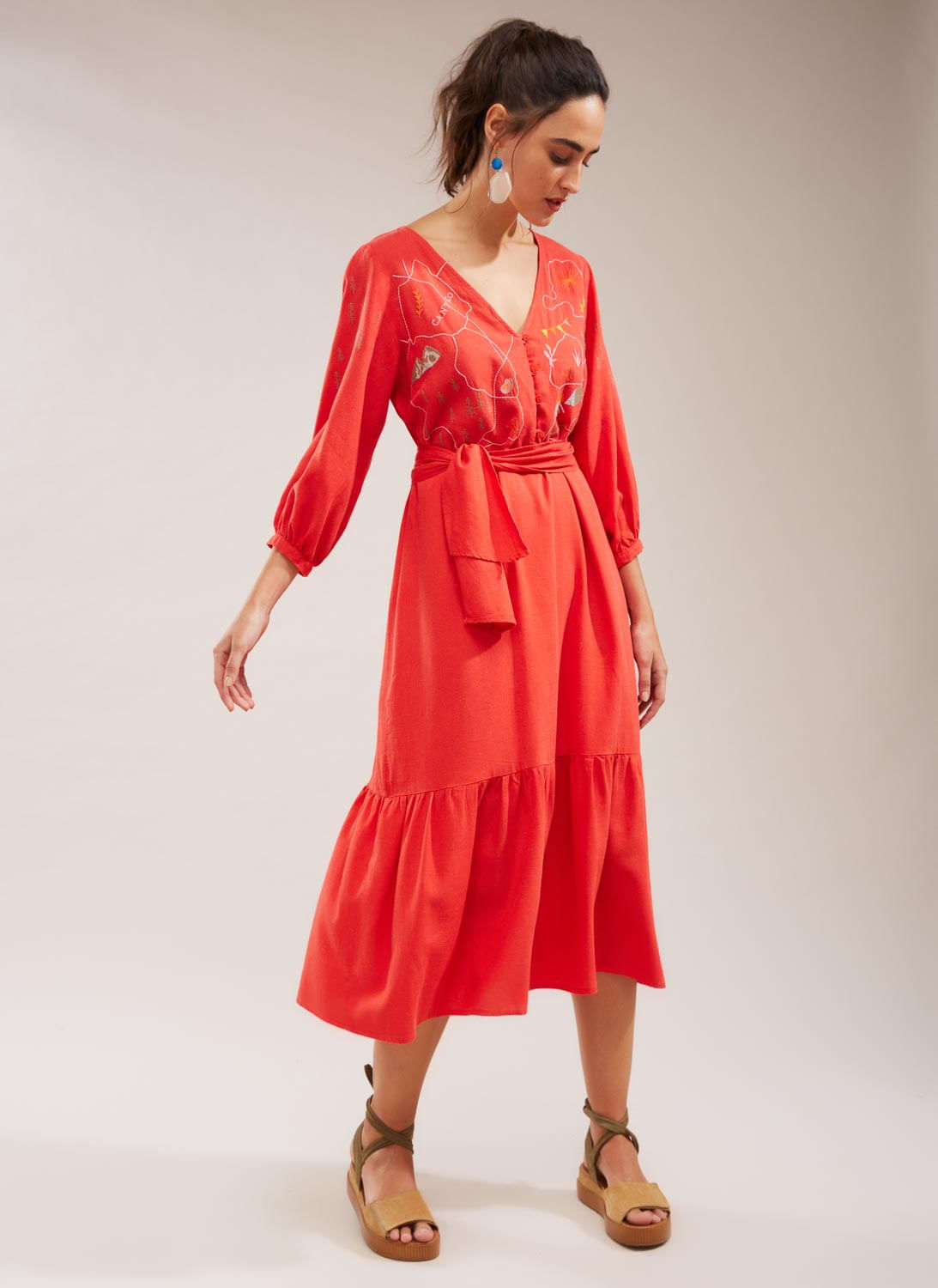 50 inspiraciones de vestidos de fiesta rojos que te encantarán