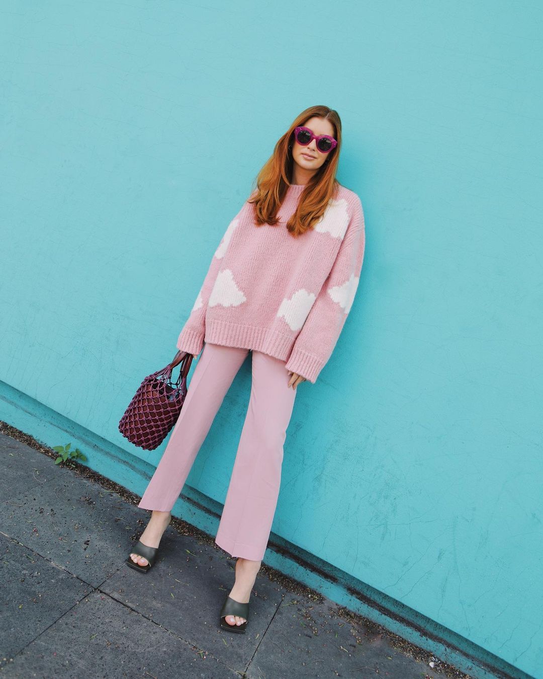 40 modelos de pantalones rosas para disfrutar de lo mejor del color
