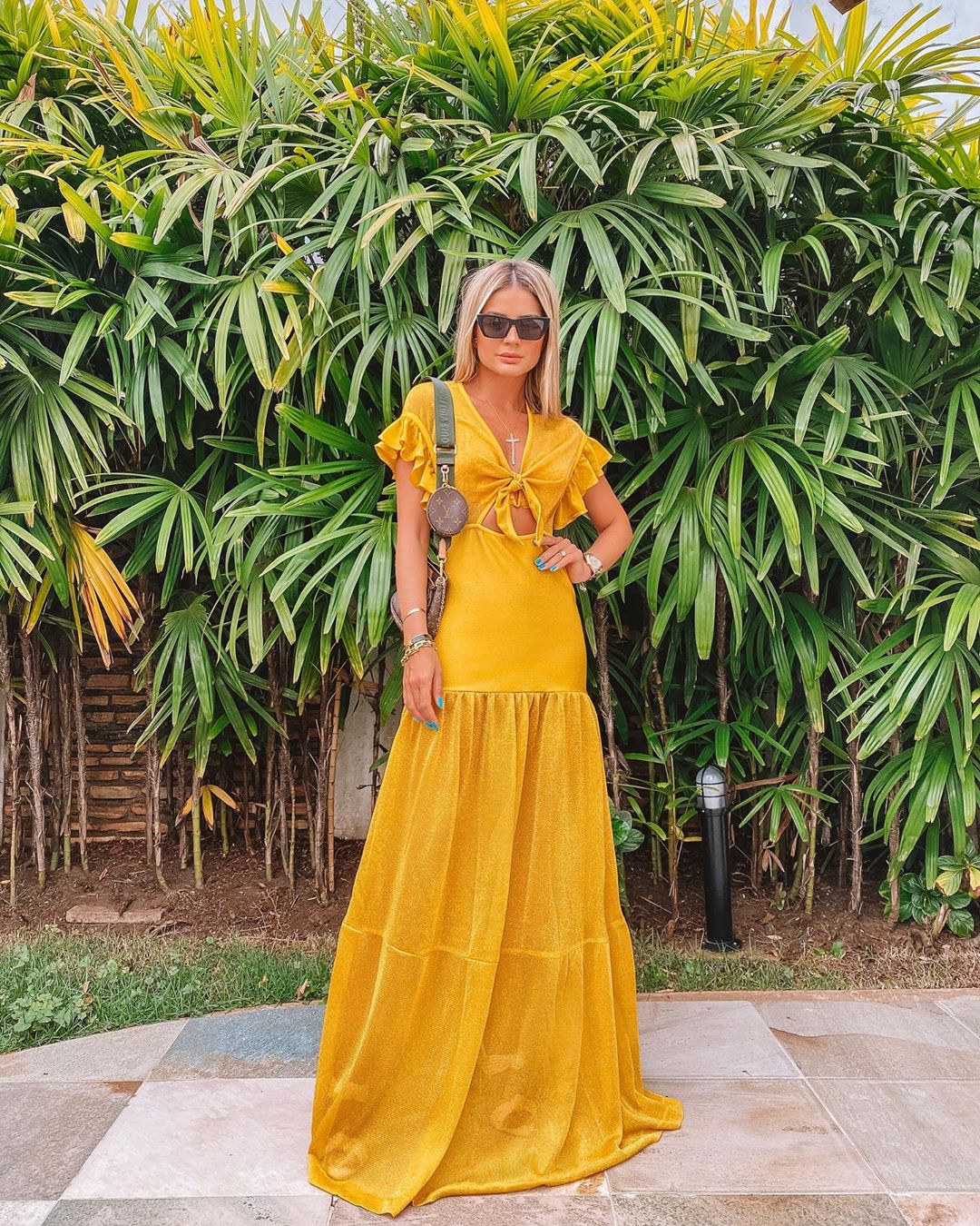 Vestido largo amarillo: 40 fotos para animarte a lucir este alegre color