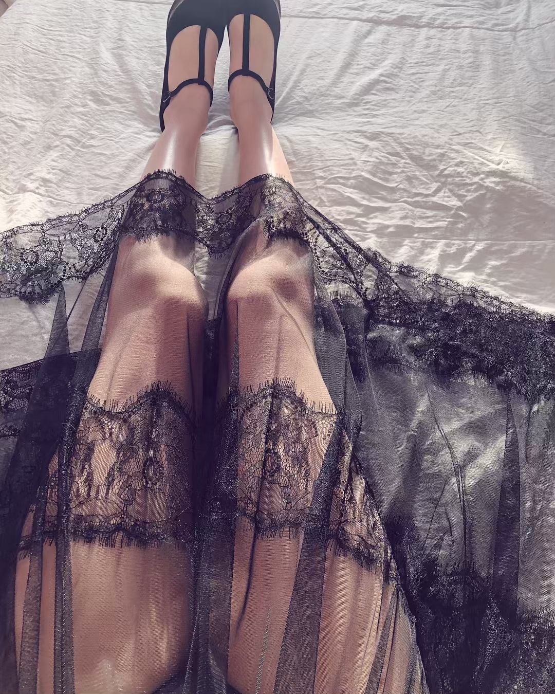 Falda transparente: la pieza ideal para un look sexy en la medida justa