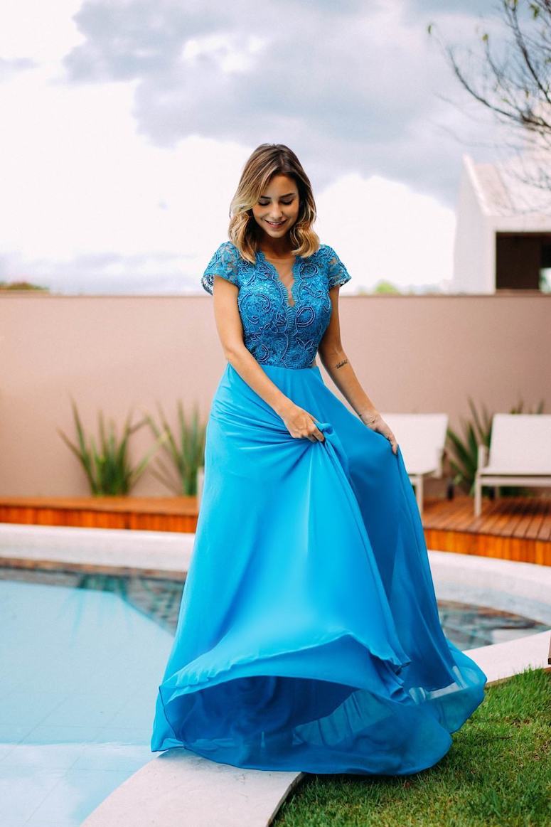 Vestido de fiesta azul: inspírate con 40 modelos de diferentes tonalidades