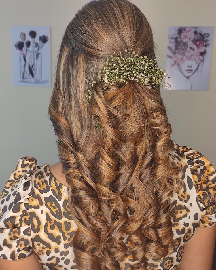 60 ideas de peinados sueltos para novias que resaltarán tu belleza