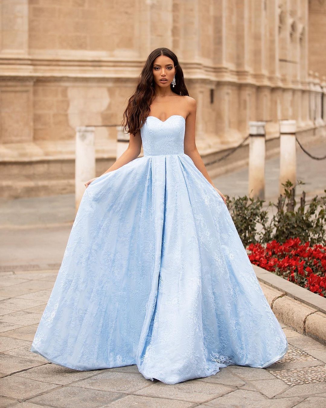 45 ideas de vestidos de novia azules para vivir un cuento de hadas