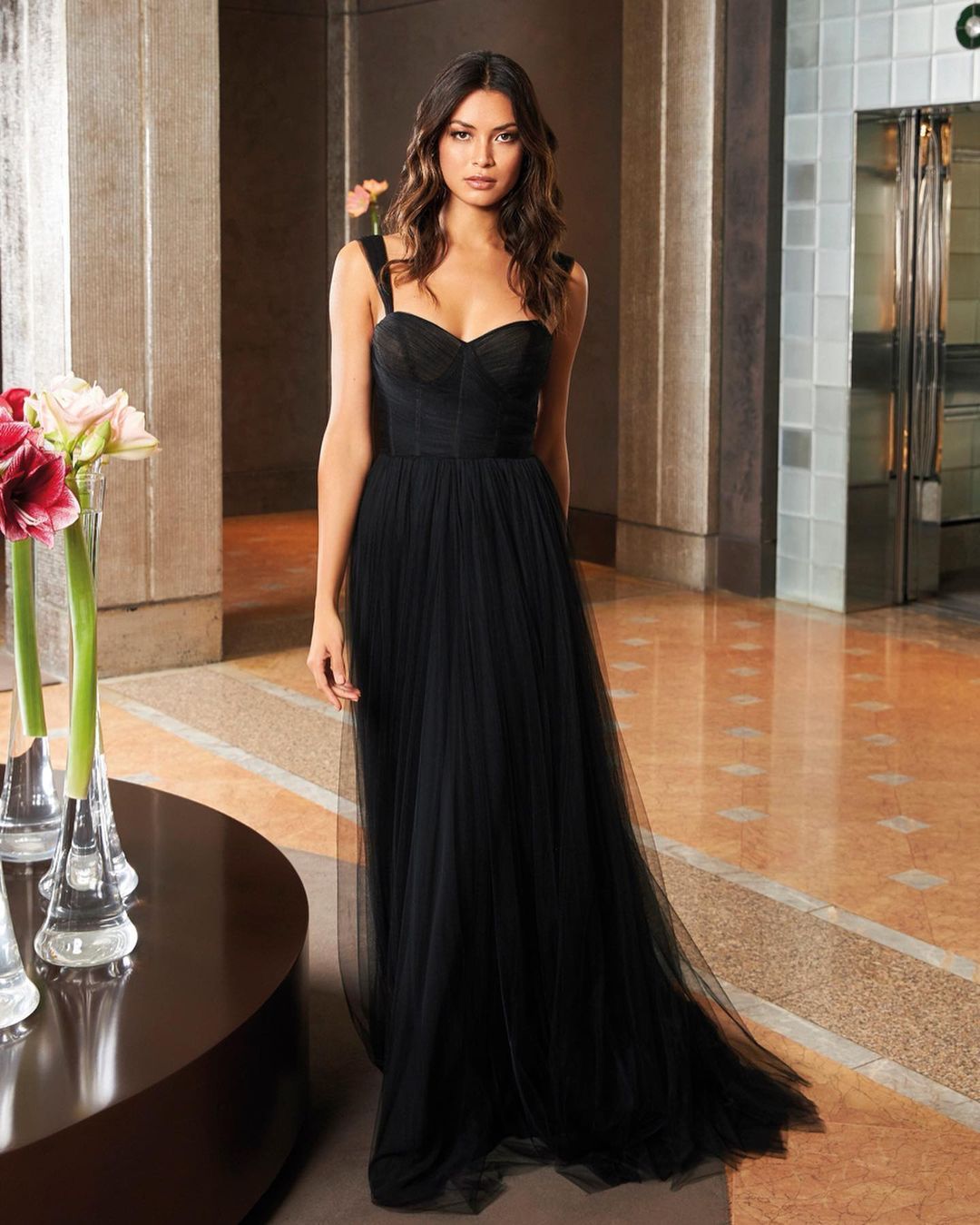 75 modelos de vestidos de novia negros para quienes les gusta escapar del estándar