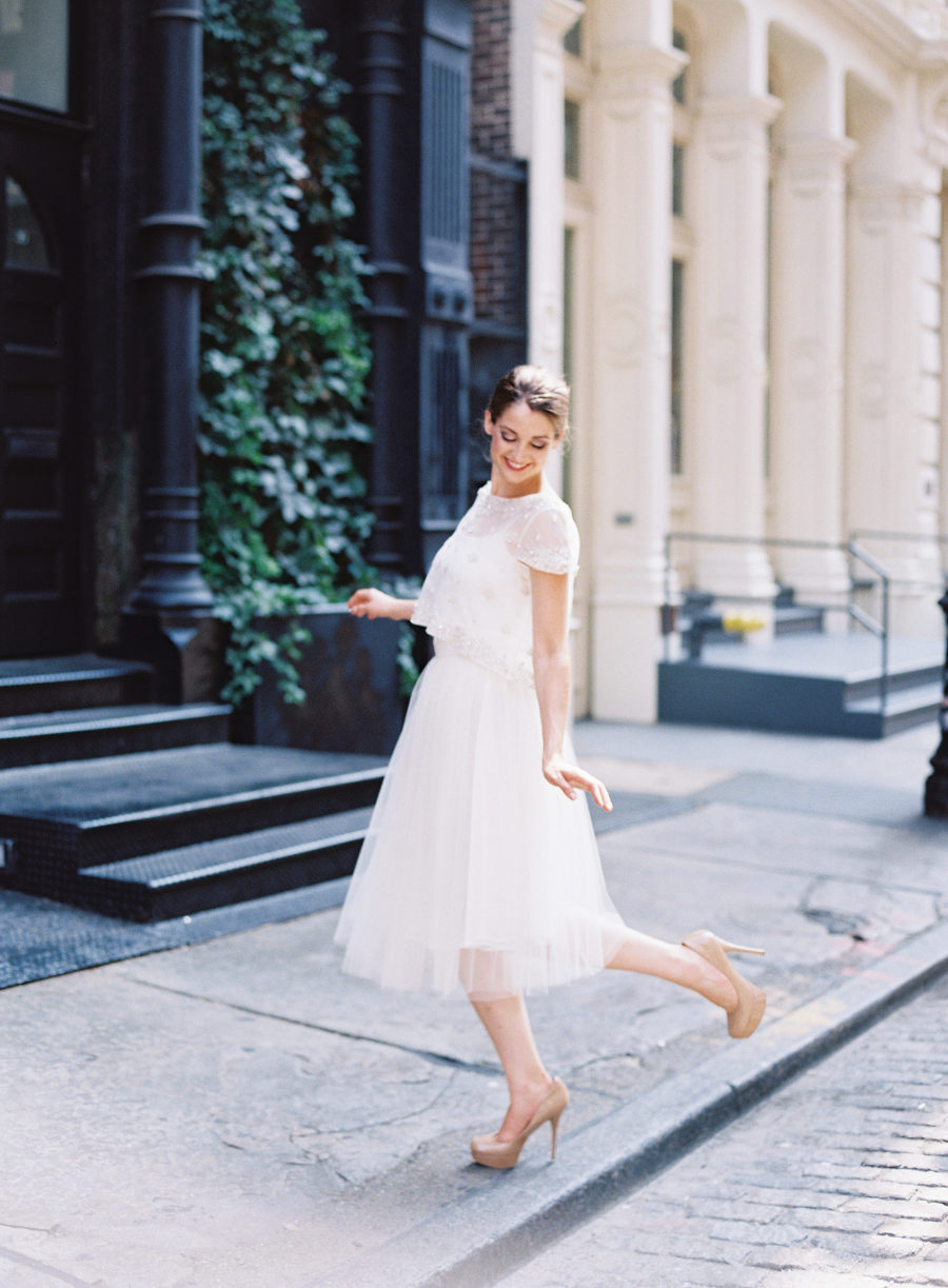 Vestido de novia corto: 62 encantadores modelos para ceremonias modernas