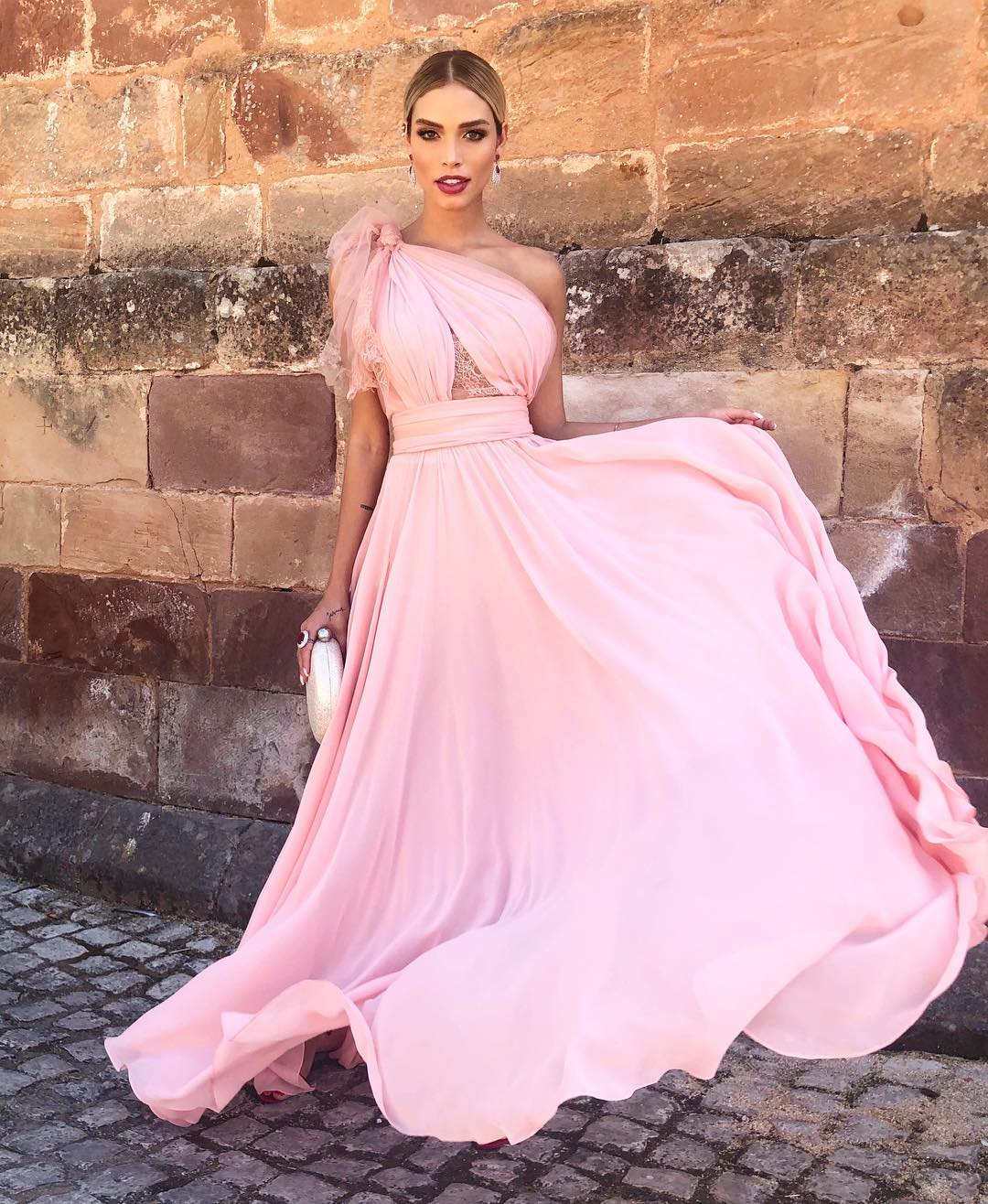 Vestido largo rosa: 60 modelos con el color tendencia del momento